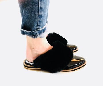 slippers-zuecos-zapatos-con-pelo-mujer-otono-invierno-2018-D_NQ_NP_625476-MLA27103346447_032018-F
